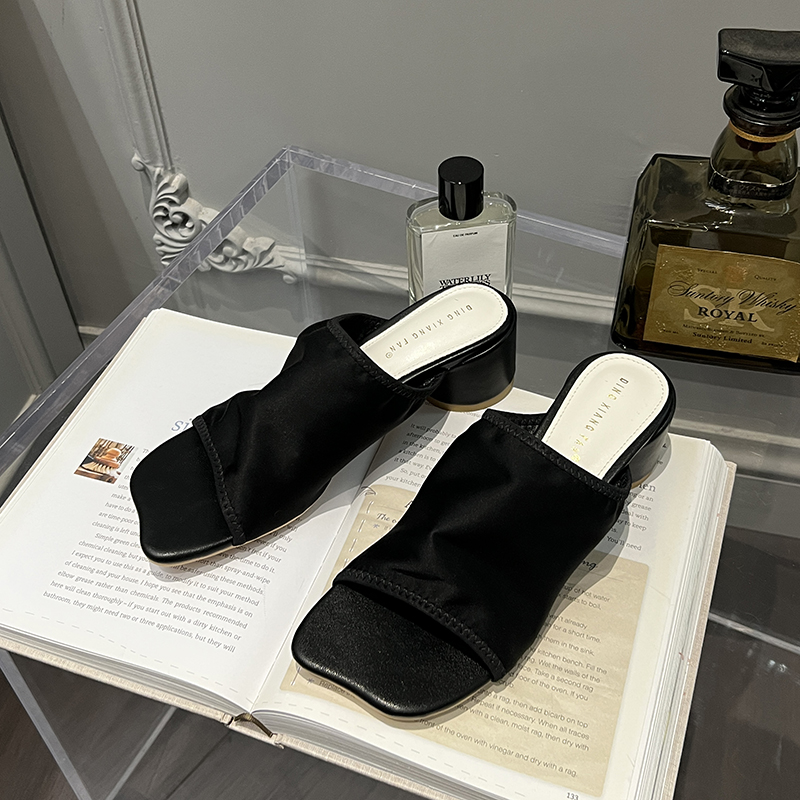 2023 New Summer Fashion Irregular Toe Chunky Heel Slippers Simple Comfortable Elastic Fabric Sandals - Image 3