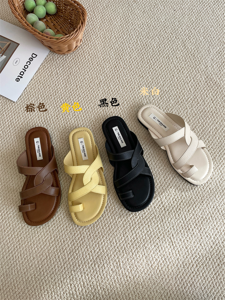 Retro Roman Style Toe Loop Flat Sandals Women Summer Beach Slippers Cross Strap