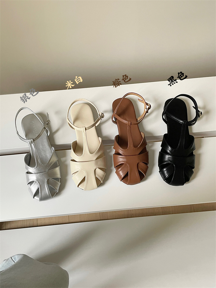 Summer New Korean Style Flat Soft Sole Roman Women's Woven Hollow Toe Sandals